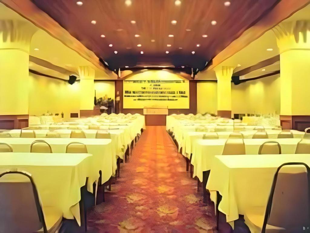 Pailyn Phitsanulok Hotel Bagian luar foto