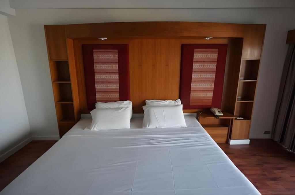 Pailyn Phitsanulok Hotel Bagian luar foto