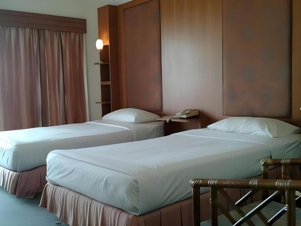 Pailyn Phitsanulok Hotel Bagian luar foto