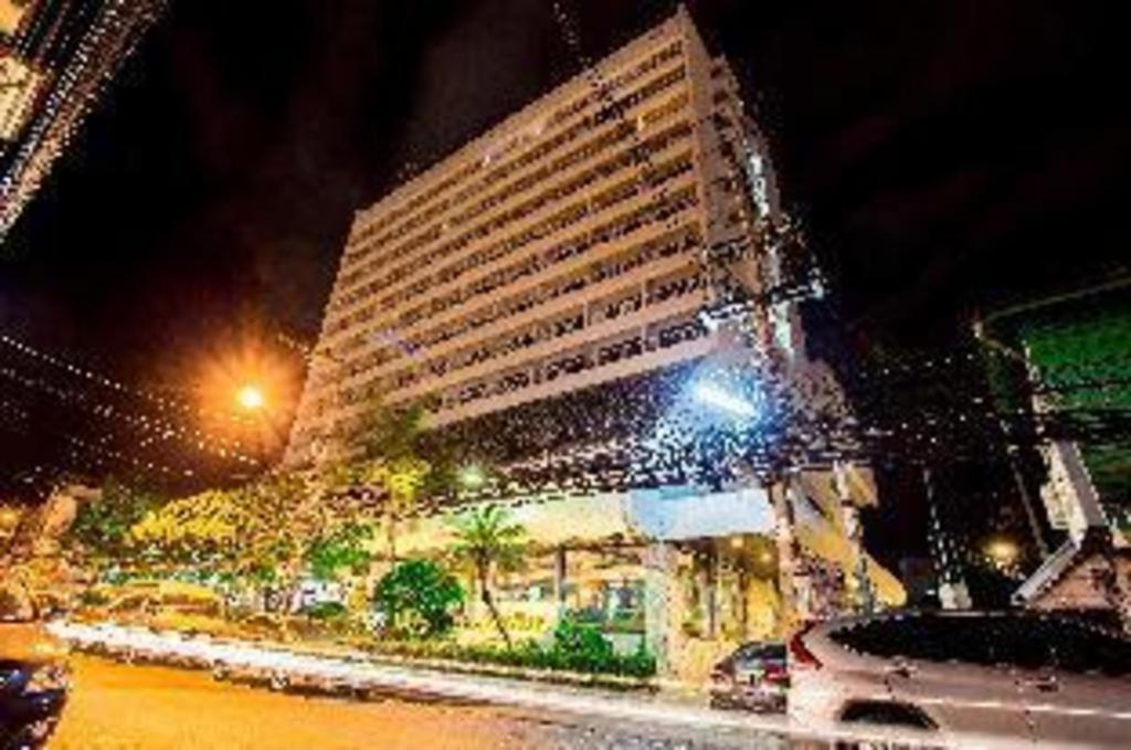Pailyn Phitsanulok Hotel Bagian luar foto