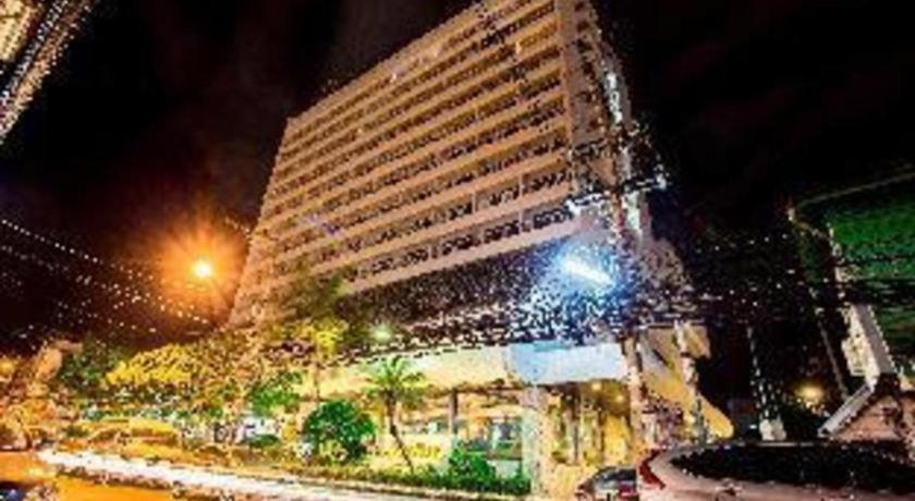 Pailyn Phitsanulok Hotel Bagian luar foto