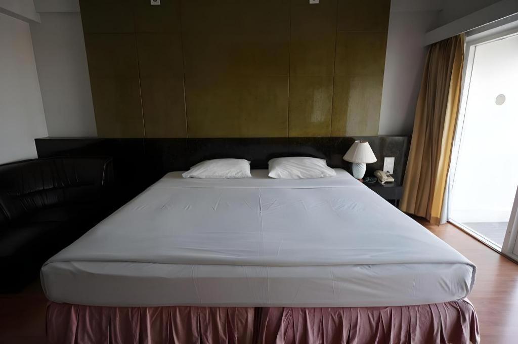 Pailyn Phitsanulok Hotel Bagian luar foto